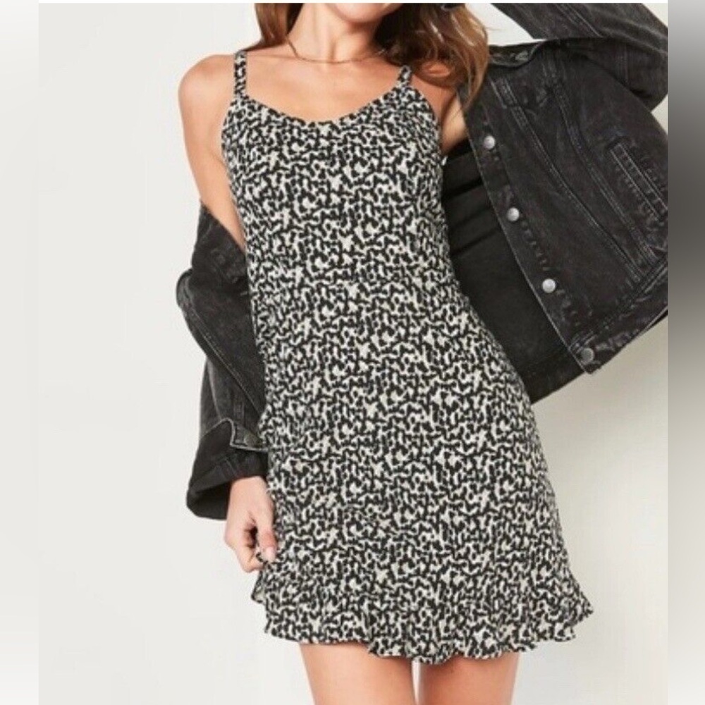NWT 1X OLD NAVY Linen woman Black-cream mini contemporary lagonlook tank dress